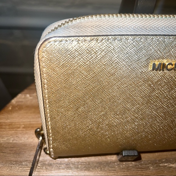 Michael Kors Gold Wallet - Picture 3 of 13